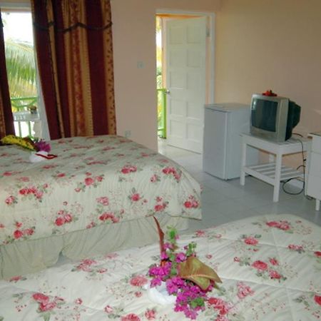 Our Past Time Hotel Negril Habitación foto